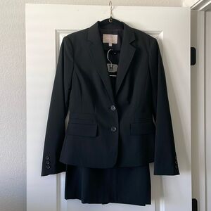 Banana Republic 2 piece Suit -Black blazer and Skirt - Size 6